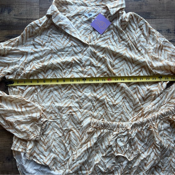 Ascot + Hart Women's Long Sleeve Button-Front & Shorts Pajama Set Size Md NWT - Picture 4 of 9